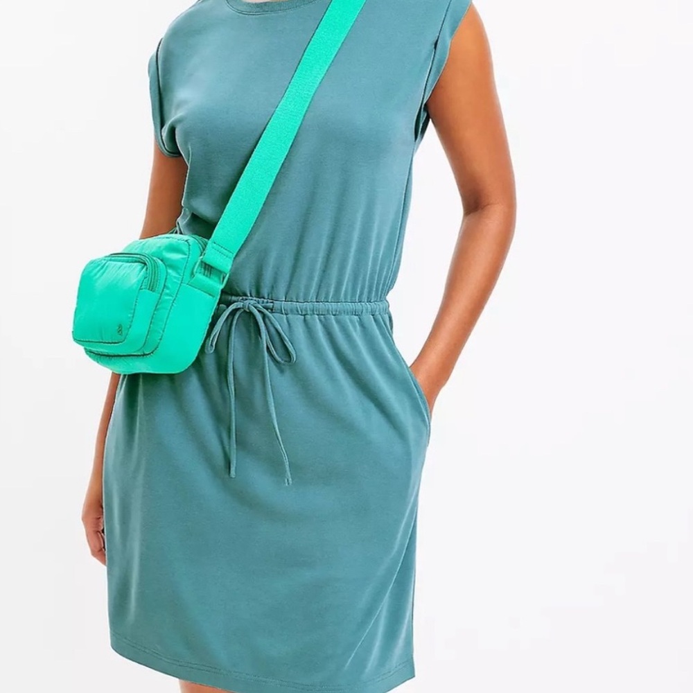NWT Lou and Grey LOFT Sandwashed Mini Dress with pockets - S